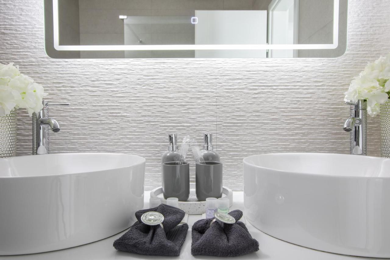 Luxury Holiday Home Dioniz Подгора Номер фото