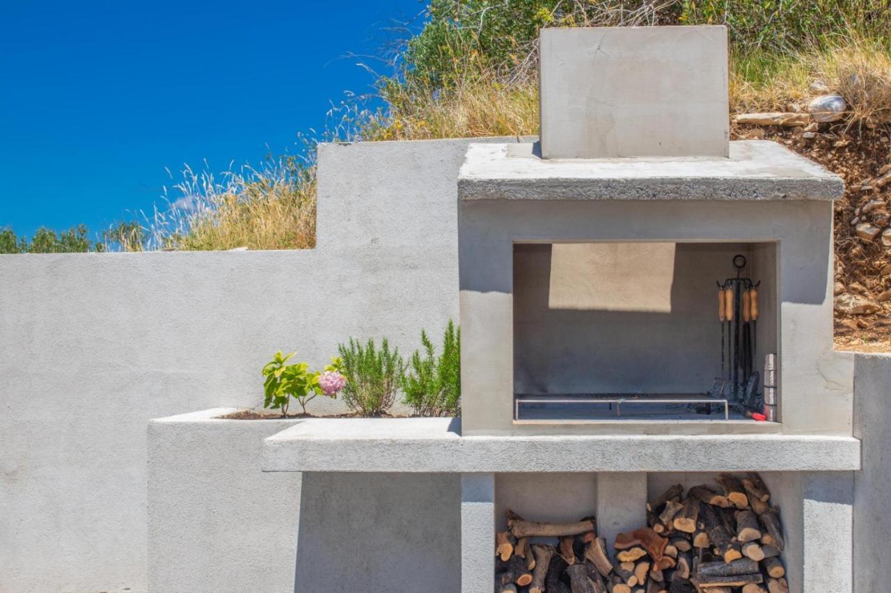 Luxury Holiday Home Dioniz Подгора Экстерьер фото