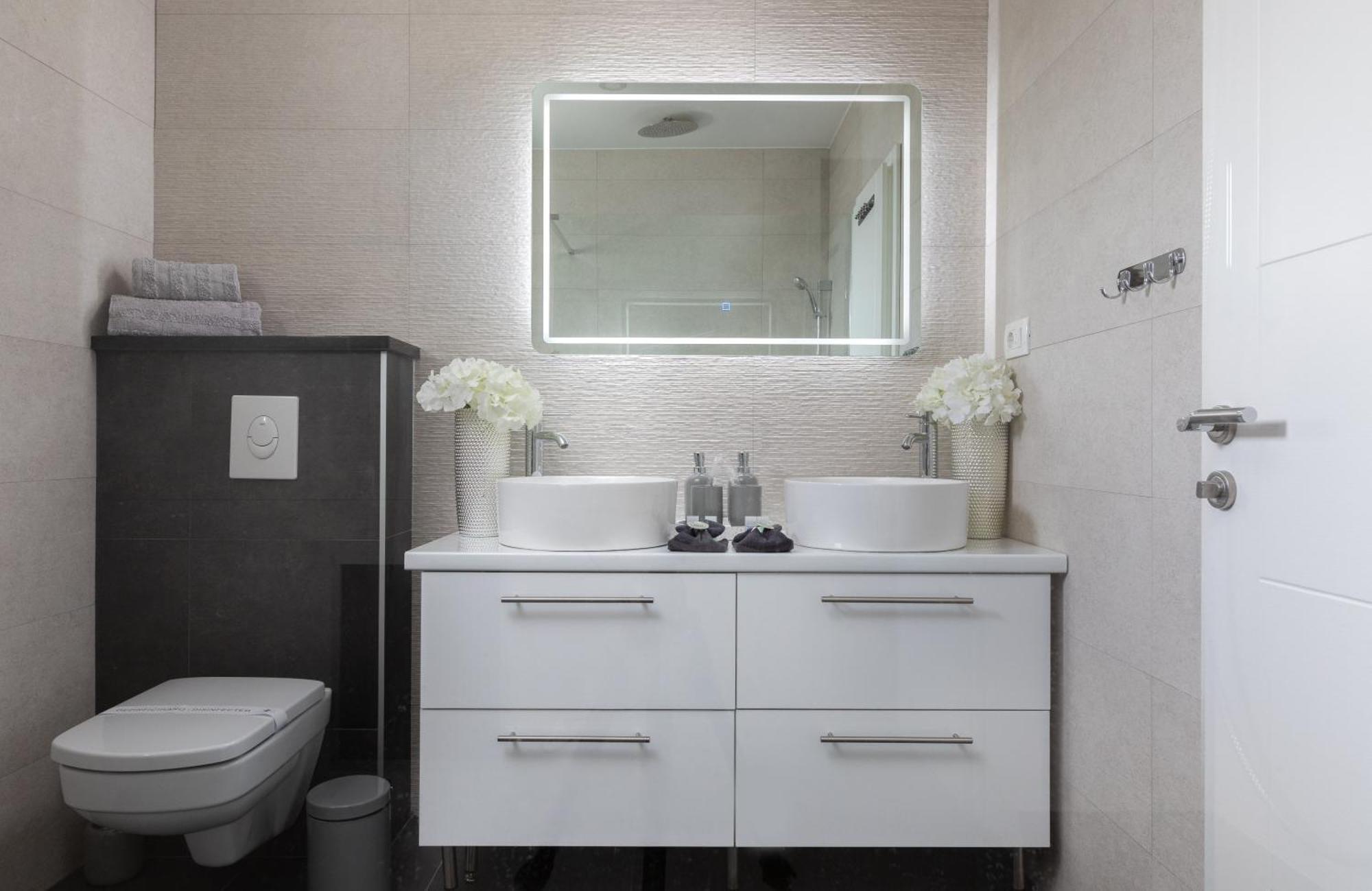 Luxury Holiday Home Dioniz Подгора Номер фото