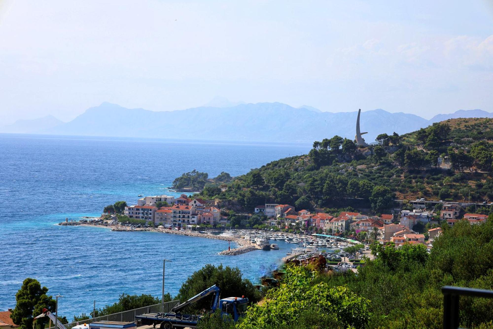 Luxury Holiday Home Dioniz Подгора Экстерьер фото